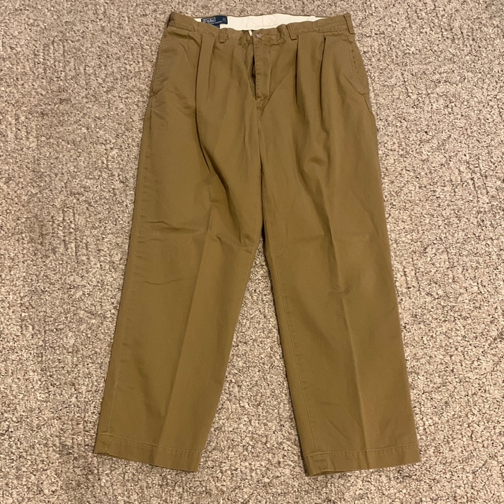 19. Ralph Lauren Polo Men’s Khakis 38 x 30